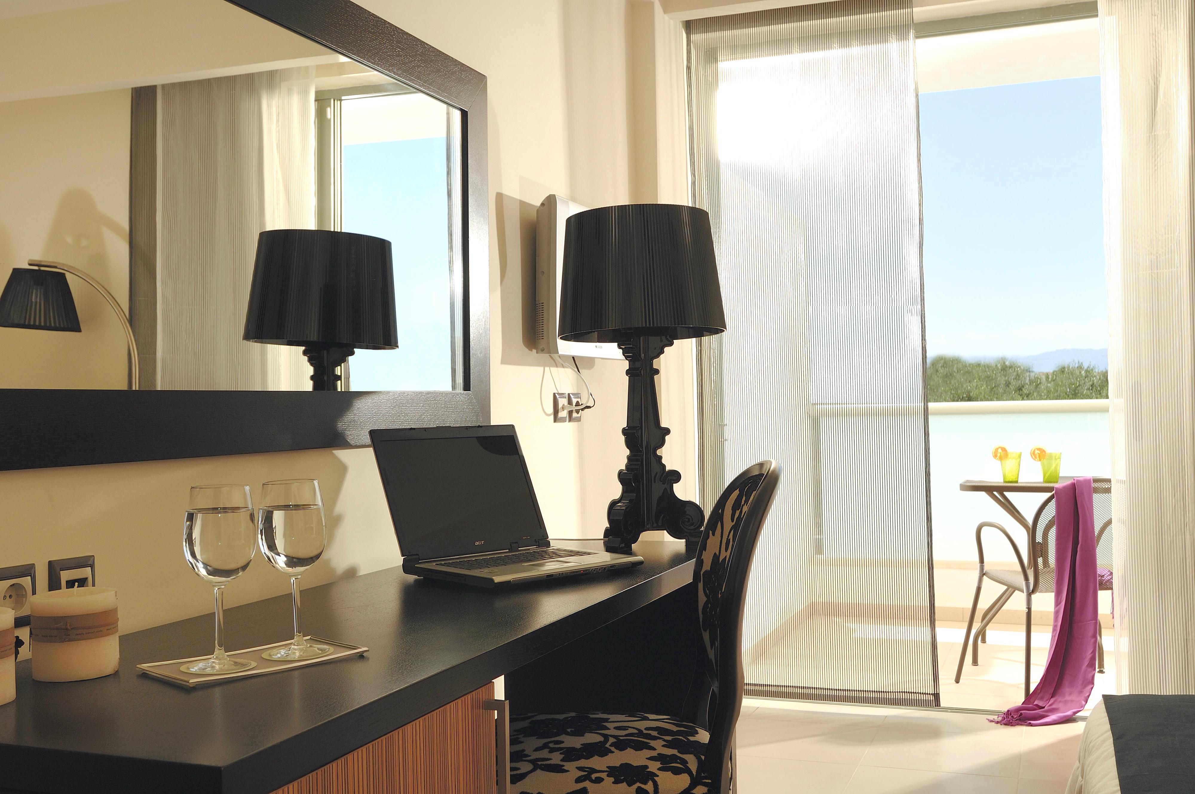 Angela Suites Boutique Hotel Сіссяв Екстер'єр фото