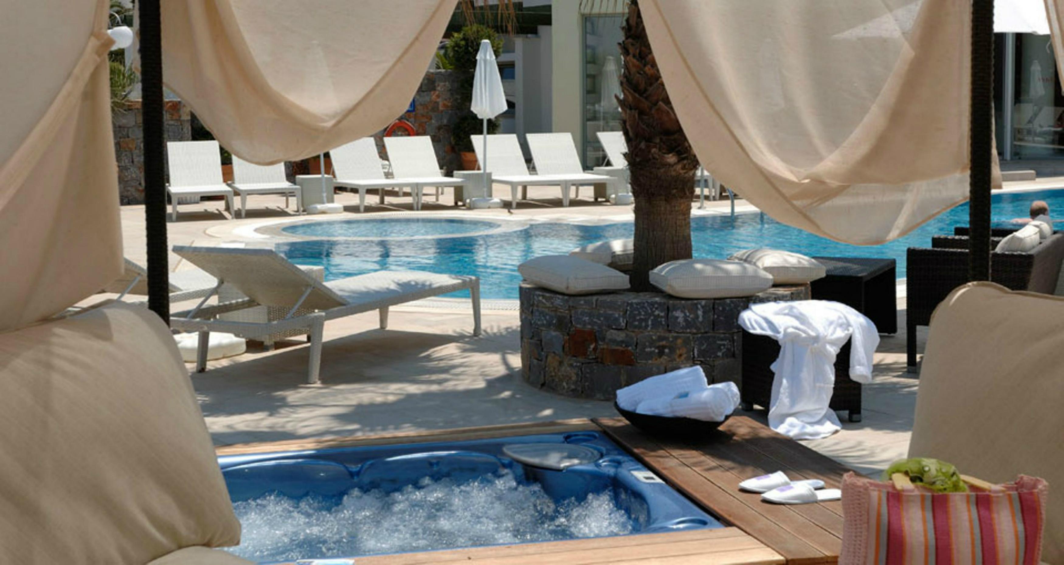 Angela Suites Boutique Hotel Сіссяв Зручності фото