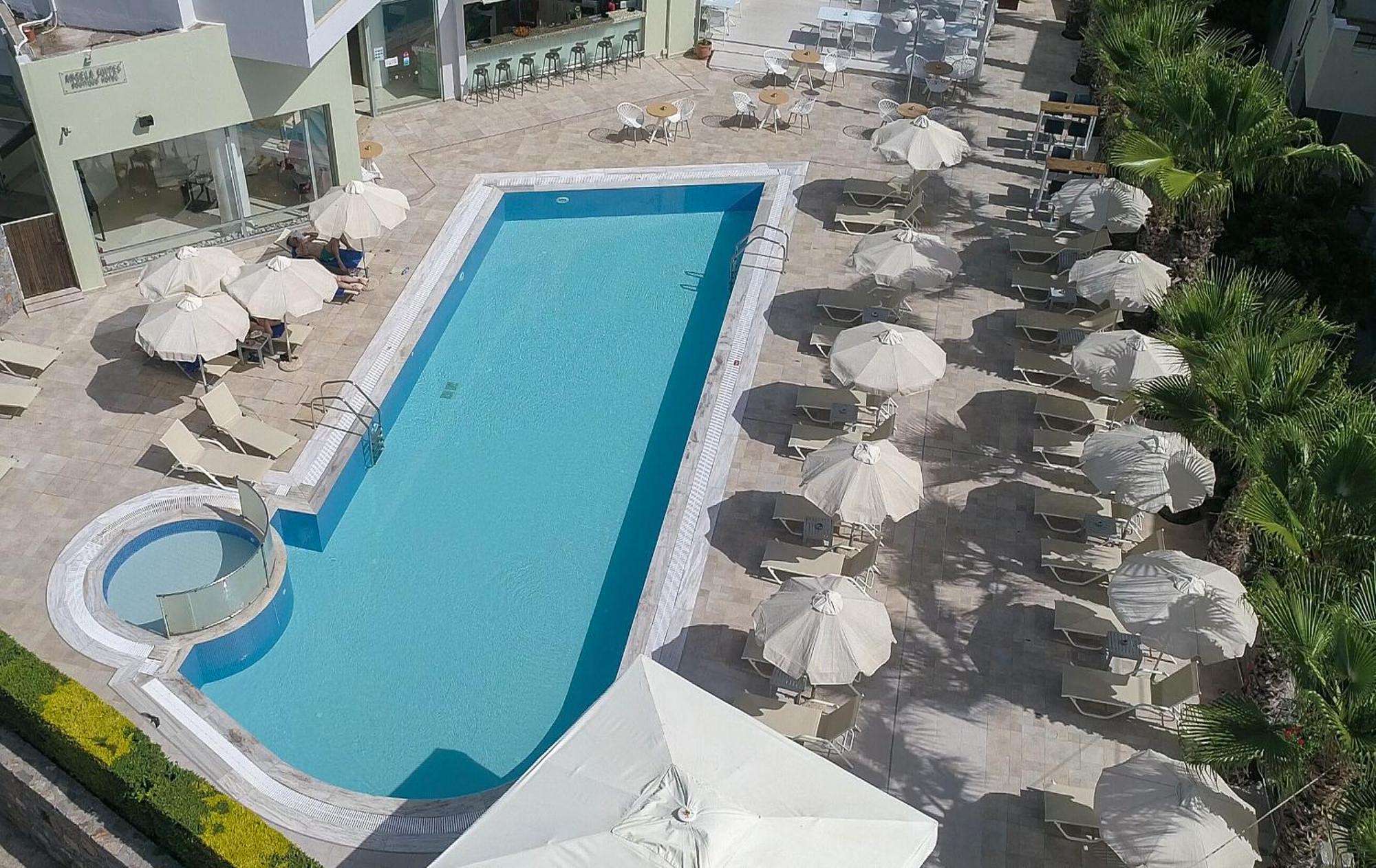 Angela Suites Boutique Hotel Сіссяв Екстер'єр фото